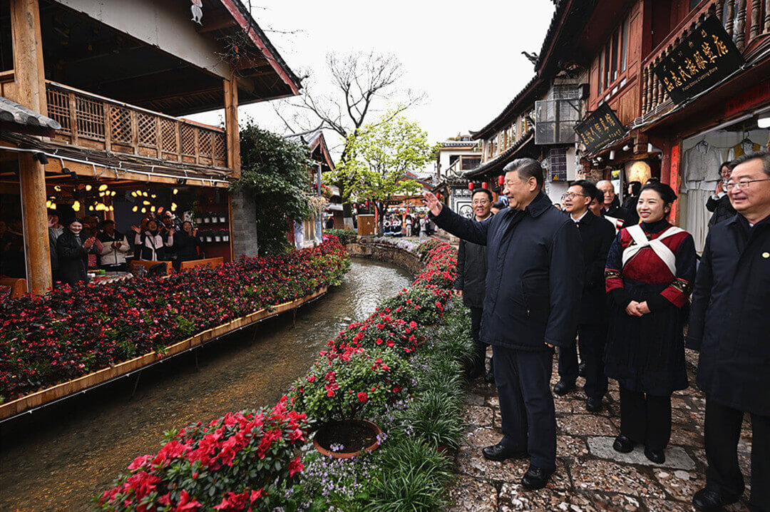 习近平在云南丽江市考察调研